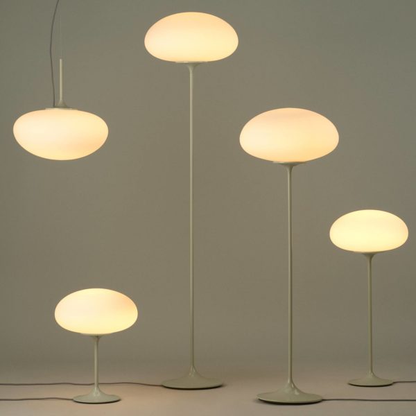 GUBI Stemlite lampe à poser, gris, 150 cm GUBI