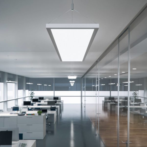 Waldmann Suspension LED IDOO pour bureaux 49 W, argentée Waldmann